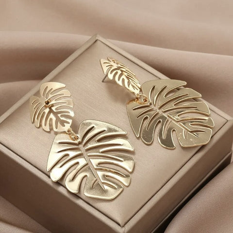 Zoe Bohemian Hollow Leaf Earrings
