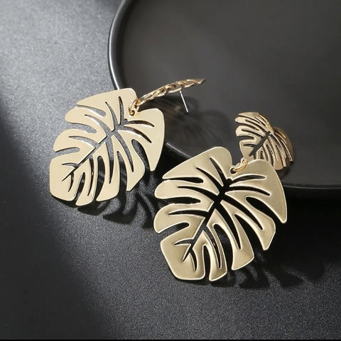 Zoe Bohemian Hollow Leaf Earrings