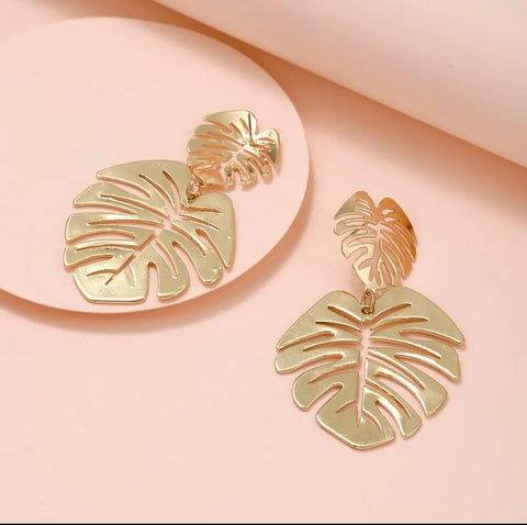 Zoe Bohemian Hollow Leaf Earrings
