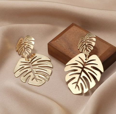 18K Gold Bohemian Hallow Leaf Earrings